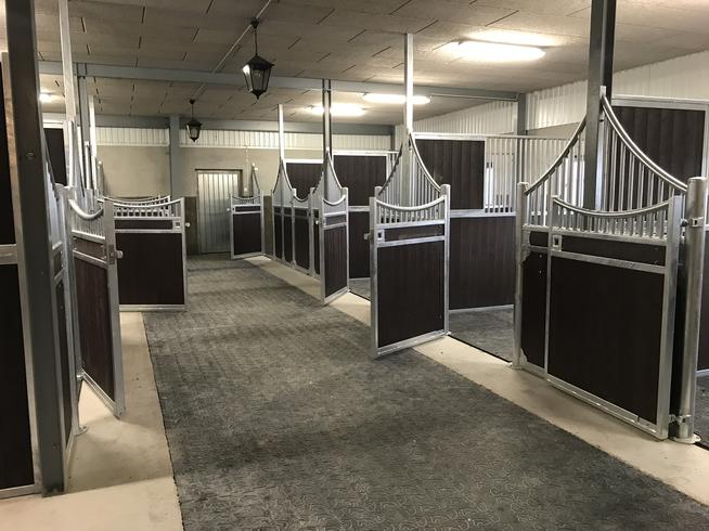 Stallinredningen på plats.